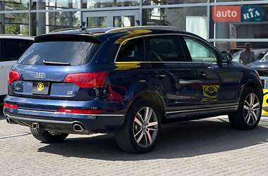 Внедорожник / Кроссовер Audi Q7 2014 в 