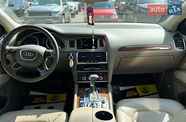 Внедорожник / Кроссовер Audi Q7 2014 в 