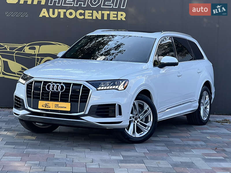 Внедорожник / Кроссовер Audi Q7 2023 в 