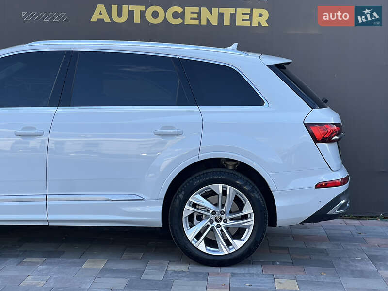 Позашляховик / Кросовер Audi Q7 2023 в Києві фото 11 Позашляховик / Кросовер Audi Q7 2023 в Києві