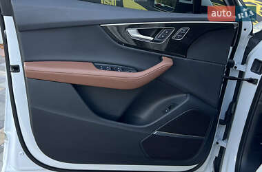 Внедорожник / Кроссовер Audi Q7 2023 в 