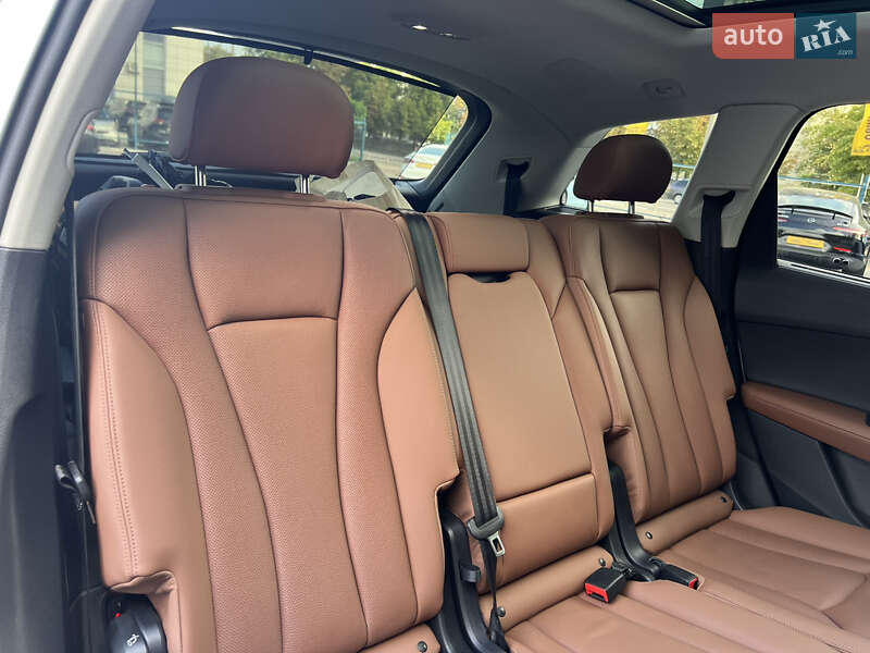 Позашляховик / Кросовер Audi Q7 2023 в Києві фото 23 Позашляховик / Кросовер Audi Q7 2023 в Києві