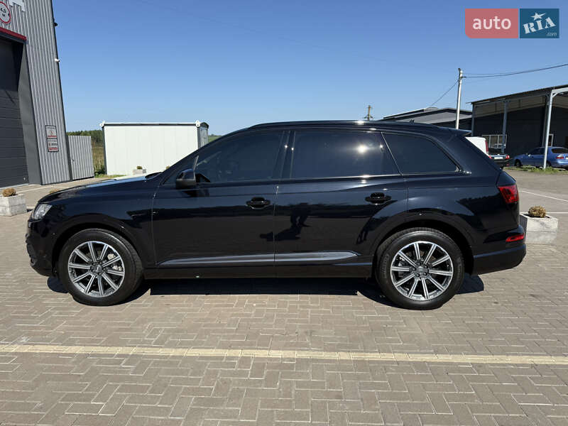 Позашляховик / Кросовер Audi Q7 2016 в Ірпені