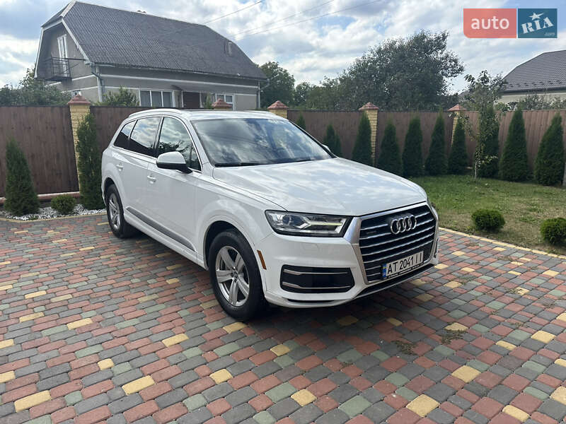 Внедорожник / Кроссовер Audi Q7 2017 в Калуше