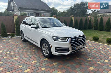Внедорожник / Кроссовер Audi Q7 2017 в 