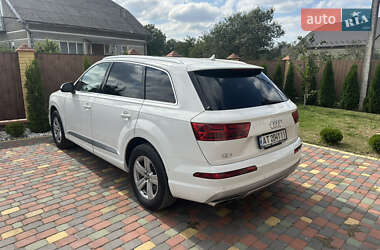 Внедорожник / Кроссовер Audi Q7 2017 в 