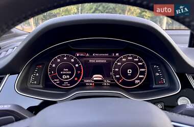 Внедорожник / Кроссовер Audi Q7 2017 в 