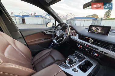 Внедорожник / Кроссовер Audi Q7 2019 в 