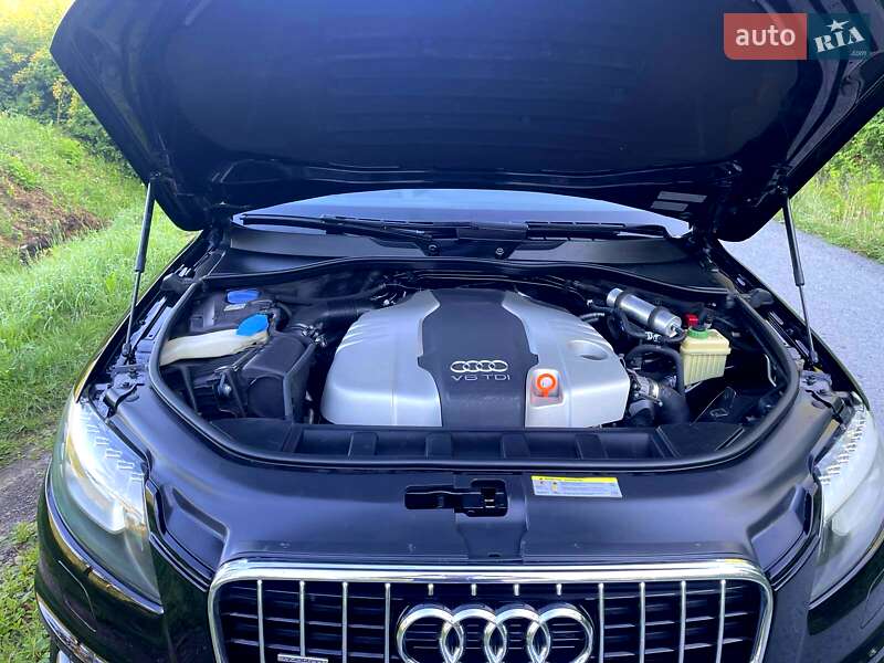 Позашляховик / Кросовер Audi Q7 2010 в Івано-Франківську