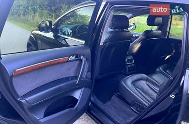 Внедорожник / Кроссовер Audi Q7 2010 в 