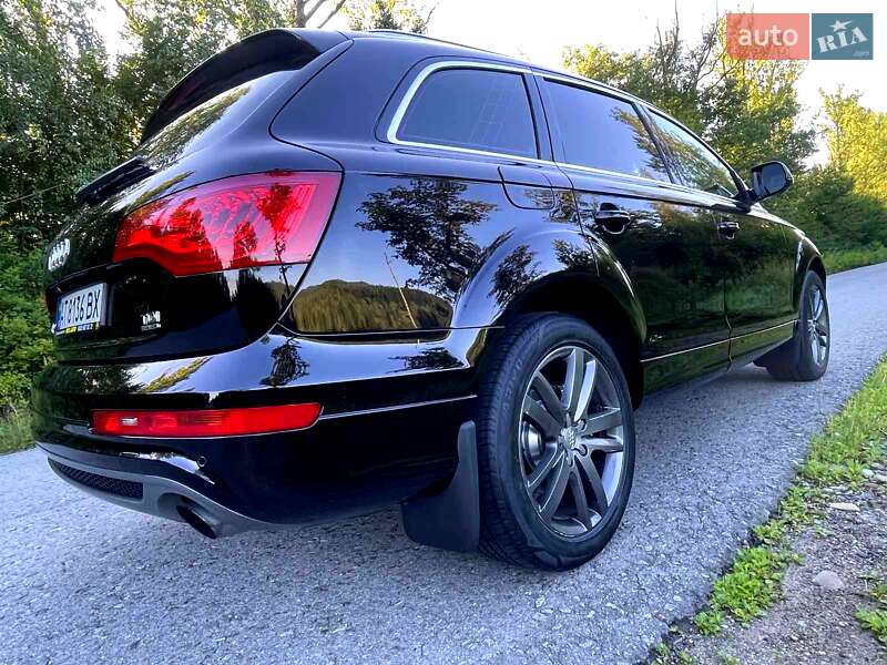 Позашляховик / Кросовер Audi Q7 2010 в Івано-Франківську