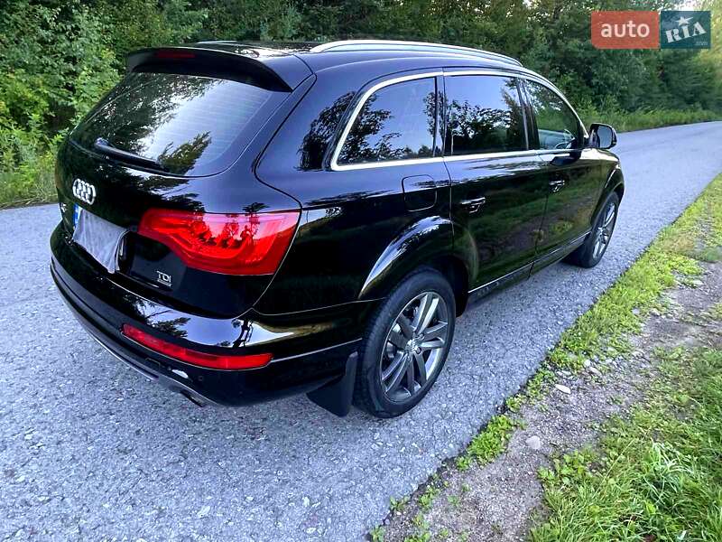 Позашляховик / Кросовер Audi Q7 2010 в Івано-Франківську