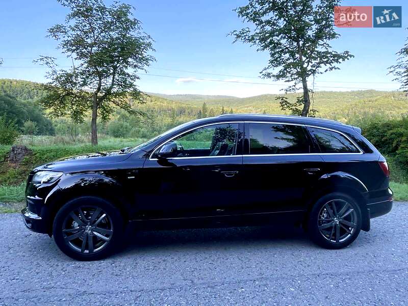 Позашляховик / Кросовер Audi Q7 2010 в Івано-Франківську