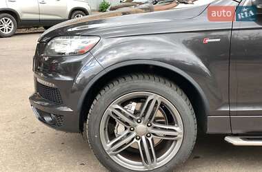 Внедорожник / Кроссовер Audi Q7 2013 в 