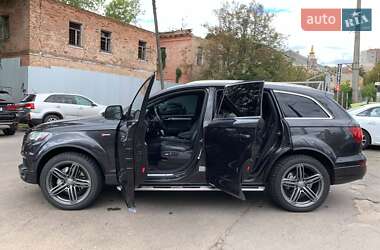 Внедорожник / Кроссовер Audi Q7 2013 в 