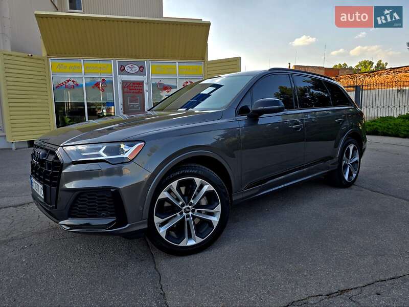 Позашляховик / Кросовер Audi Q7 2020 в Полтаві