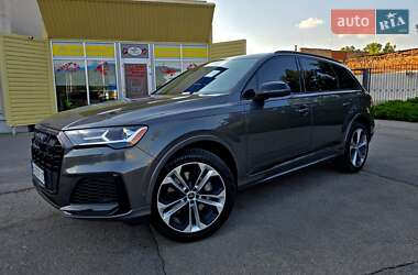 Внедорожник / Кроссовер Audi Q7 2020 в 