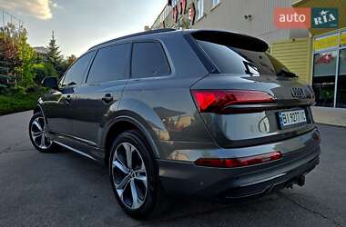Внедорожник / Кроссовер Audi Q7 2020 в 