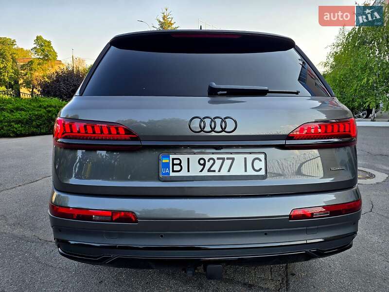 Позашляховик / Кросовер Audi Q7 2020 в Полтаві