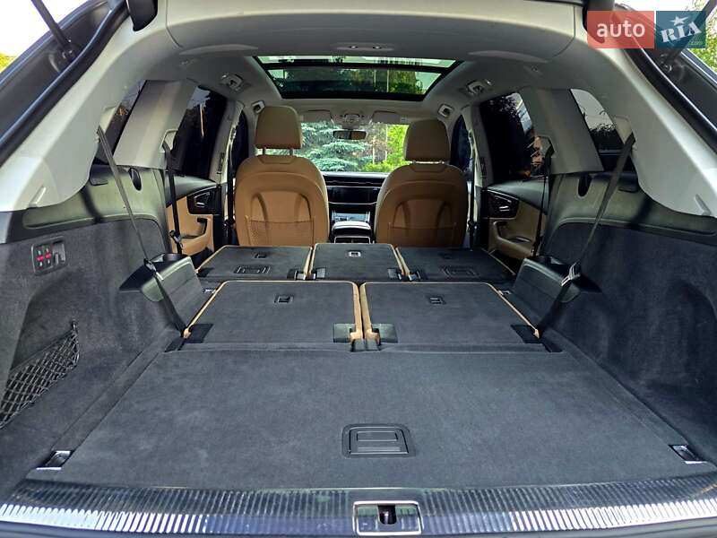 Позашляховик / Кросовер Audi Q7 2020 в Полтаві
