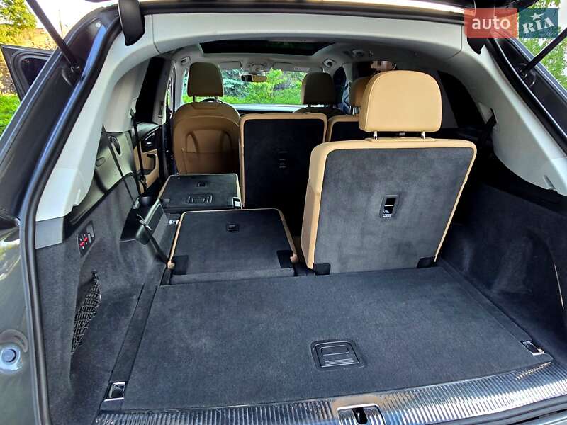 Позашляховик / Кросовер Audi Q7 2020 в Полтаві