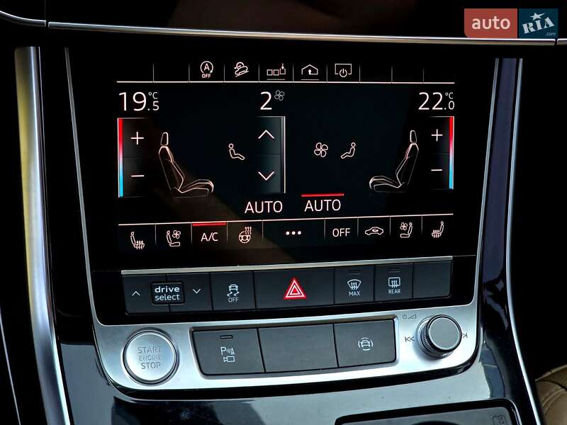Позашляховик / Кросовер Audi Q7 2020 в Полтаві