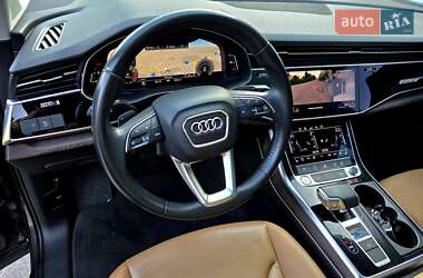 Внедорожник / Кроссовер Audi Q7 2020 в 