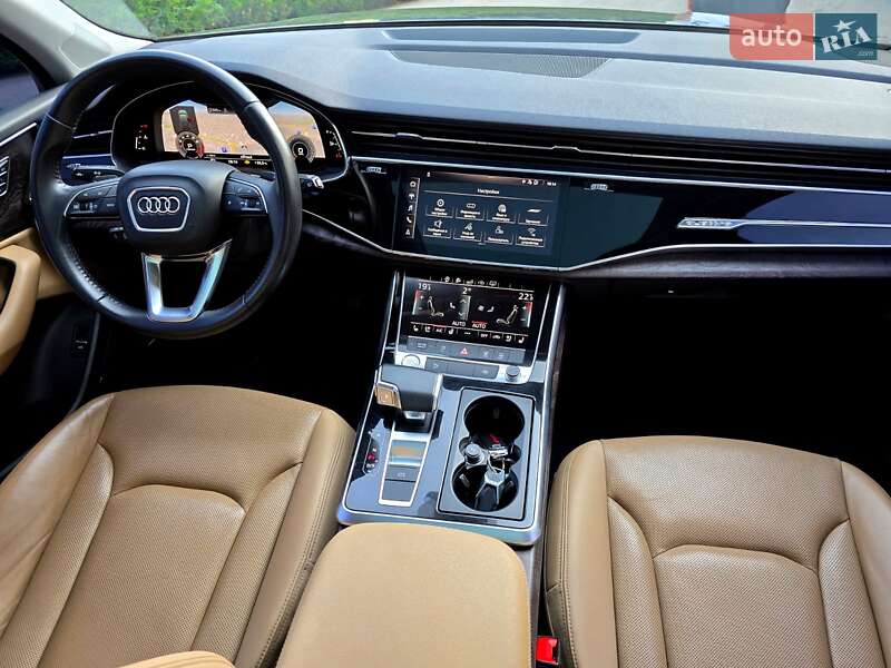 Позашляховик / Кросовер Audi Q7 2020 в Полтаві