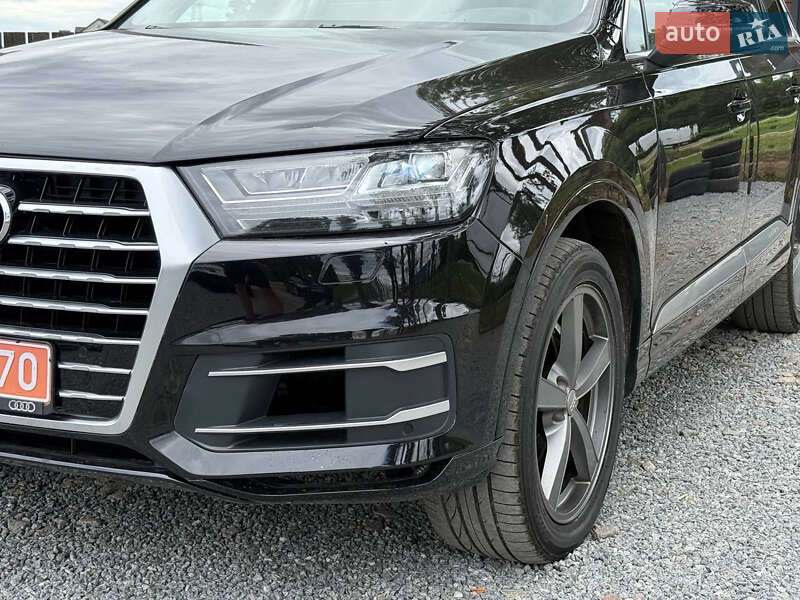 Позашляховик / Кросовер Audi Q7 2016 в Стрию