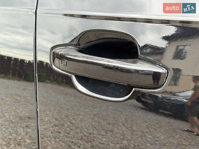 Позашляховик / Кросовер Audi Q7 2016 в Стрию