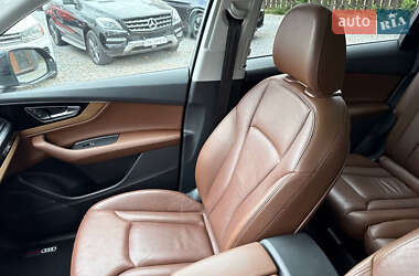 Внедорожник / Кроссовер Audi Q7 2016 в 