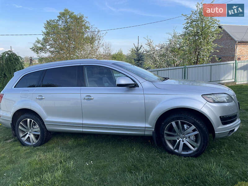 Позашляховик / Кросовер Audi Q7 2012 в Дрогобичі
