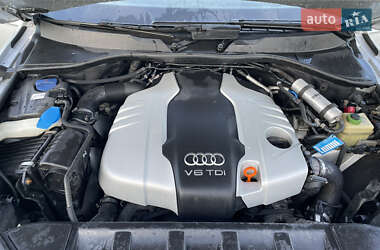 Внедорожник / Кроссовер Audi Q7 2012 в 