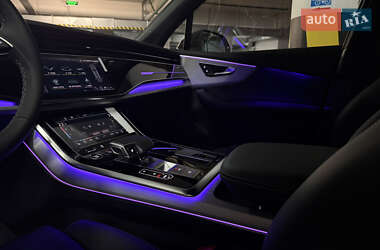 Внедорожник / Кроссовер Audi Q7 2025 в 