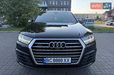 Внедорожник / Кроссовер Audi Q7 2017 в 