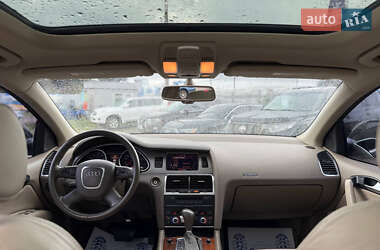 Внедорожник / Кроссовер Audi Q7 2007 в 