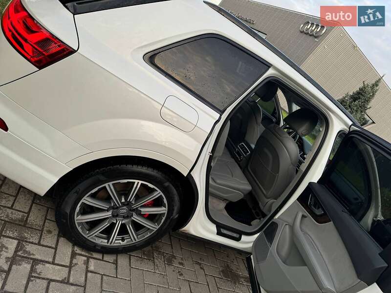 Внедорожник / Кроссовер Audi Q7 2016 в Львове