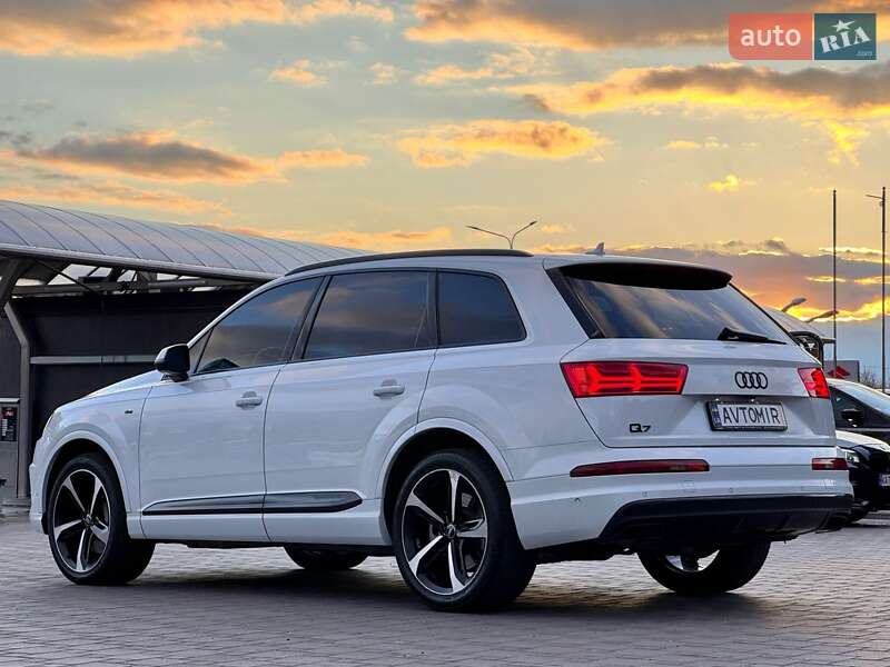 Внедорожник / Кроссовер Audi Q7 2018 в Запорожье фото 13 Внедорожник / Кроссовер Audi Q7 2018 в Запорожье