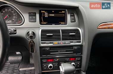 Позашляховик / Кросовер Audi Q7 2014 в 