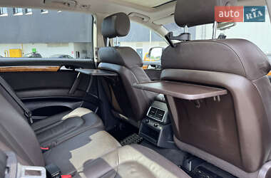 Позашляховик / Кросовер Audi Q7 2010 в 