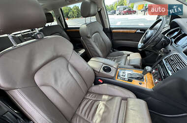 Позашляховик / Кросовер Audi Q7 2010 в 