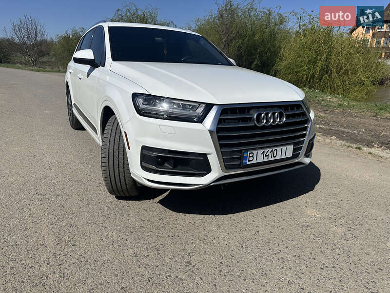Позашляховик / Кросовер Audi Q7 2017 в Полтаві
