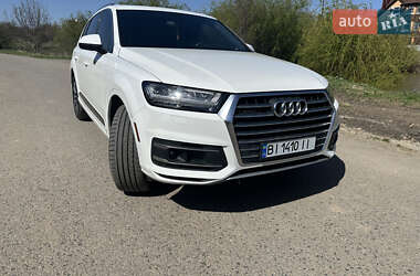 Внедорожник / Кроссовер Audi Q7 2017 в 