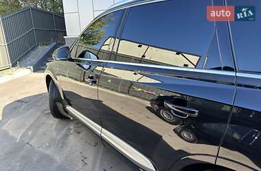 Внедорожник / Кроссовер Audi Q7 2015 в 