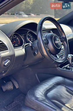 Внедорожник / Кроссовер Audi Q7 2011 в 