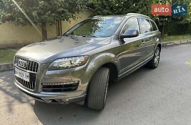 Внедорожник / Кроссовер Audi Q7 2015 в 