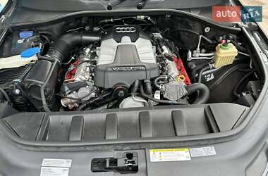 Внедорожник / Кроссовер Audi Q7 2015 в 