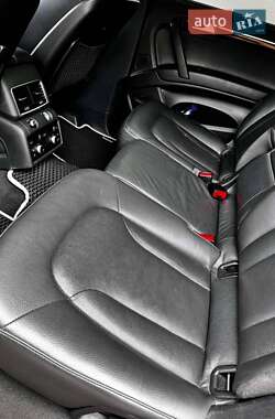 Внедорожник / Кроссовер Audi Q7 2013 в 