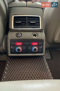 Внедорожник / Кроссовер Audi Q7 2013 в 