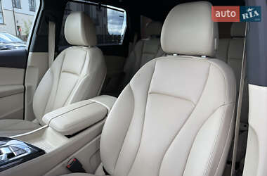 Внедорожник / Кроссовер Audi Q7 2017 в 